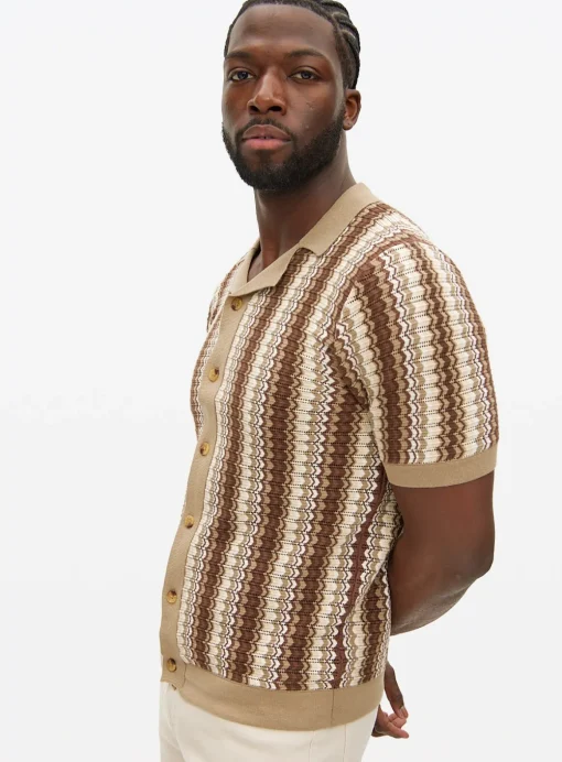 Neutral Zig Zag Stitch Shirt M